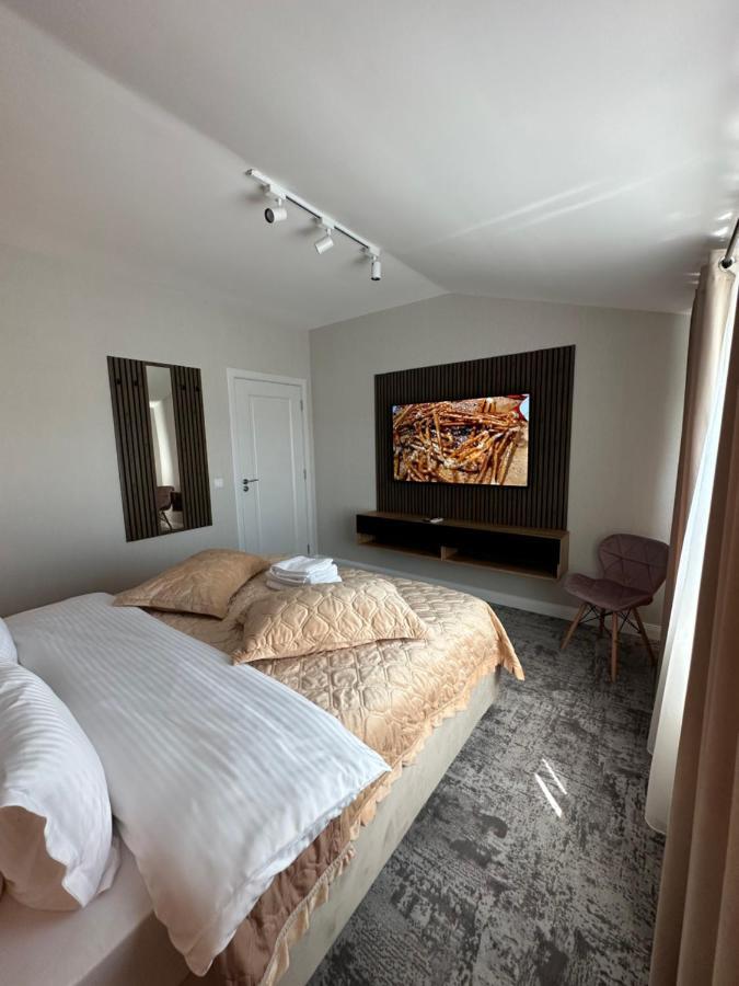 Complex Rediu 54 Luxury Apartaments Iasi Exterior photo