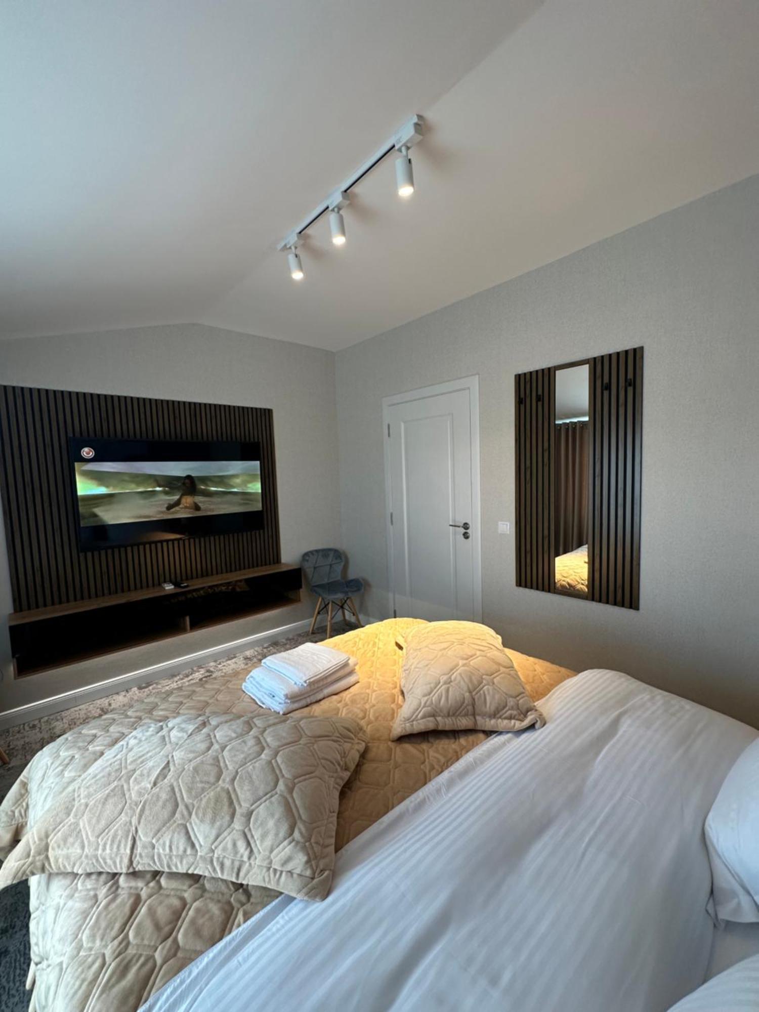 Complex Rediu 54 Luxury Apartaments Iasi Exterior photo
