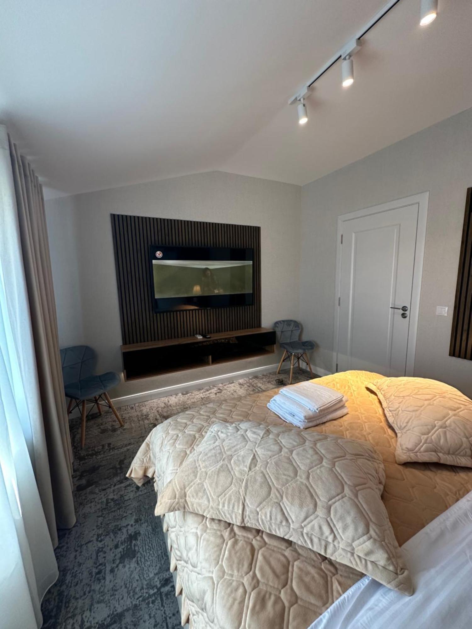 Complex Rediu 54 Luxury Apartaments Iasi Exterior photo