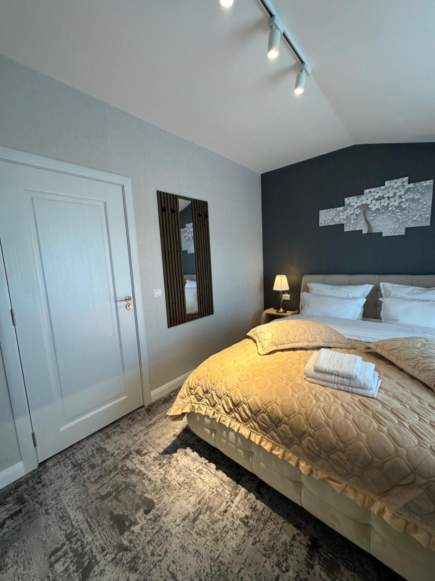 Complex Rediu 54 Luxury Apartaments Iasi Exterior photo
